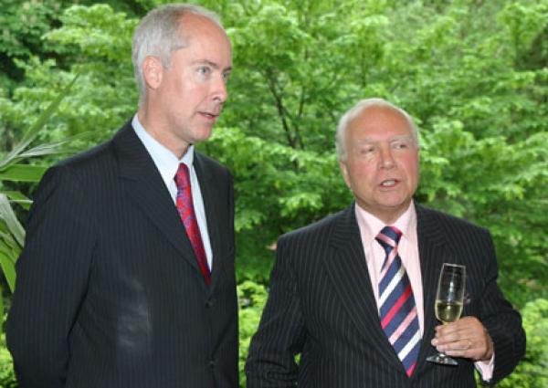 Minister of State, Prof. Dr. Mark Eyskens and President Olivier Hamal