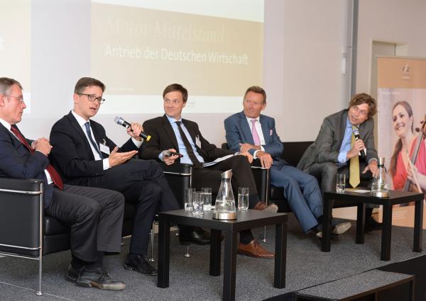 Prof. Dr. Werner Plumpe, Wirtschaftshistoriker, Goethe-Universität Frankfurt Dr. Carsten Linnemann, MdB Moderator Marc Brost, Leiter Hauptstadtbüro Die Zeit Dr. Herbert Kubatz Herr Manuel Hertweck, Senior Partner, Capiton AG, Berlin